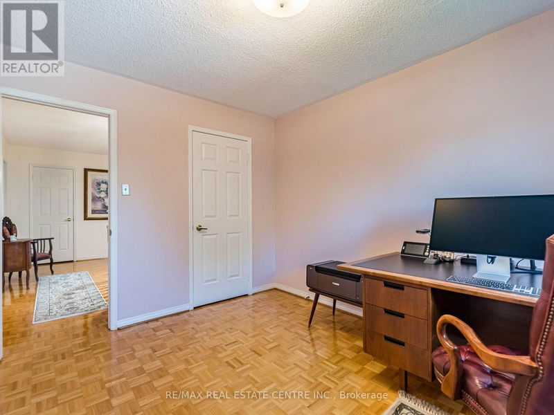 521 Nanak Road  Mississauga (Fairview), L5B3X2 | Image 28