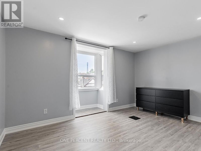 314 Silverthorn Avenue  Toronto (Keelesdale-Eglinton West), M6N3K6 | Image 21