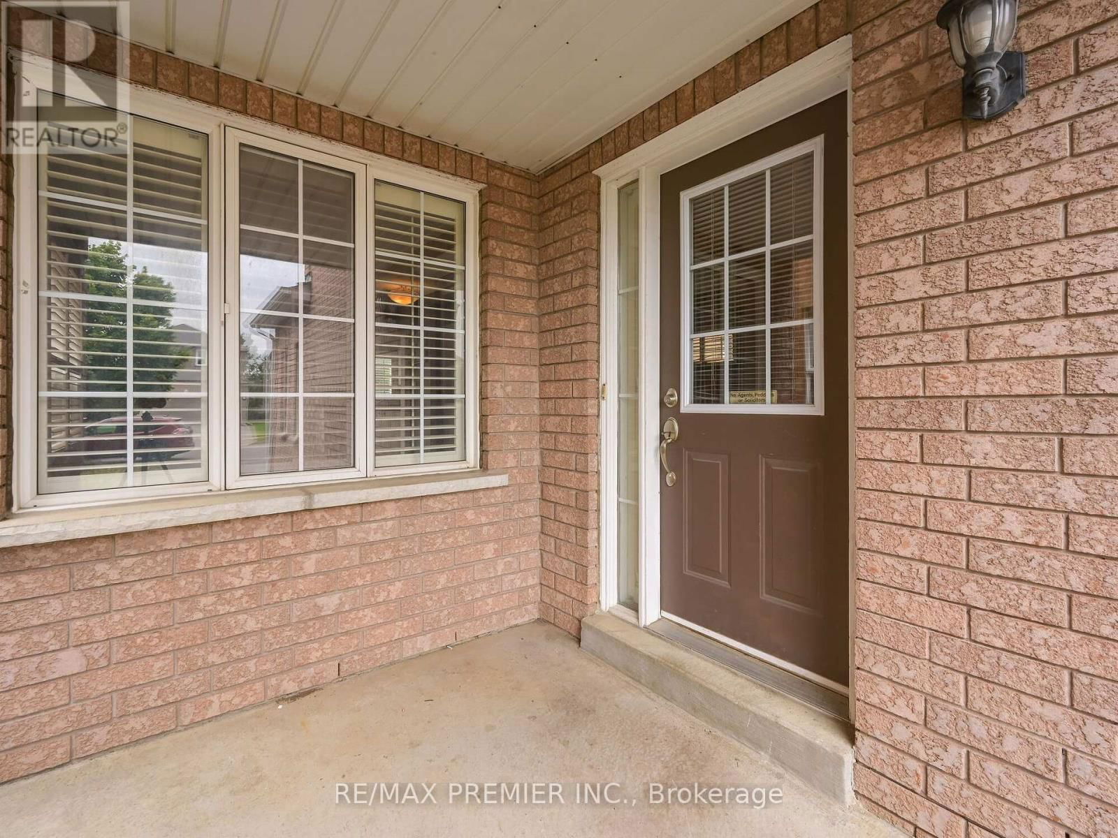 81 ARCHBURY CIRCLE Image 3