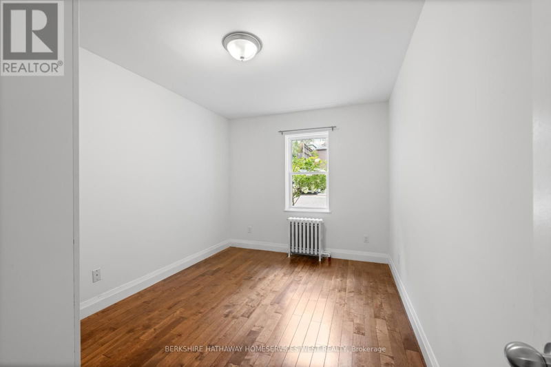 15 Runnymede Road  Toronto (High Park-Swansea), M6S2Y1 | Image 13