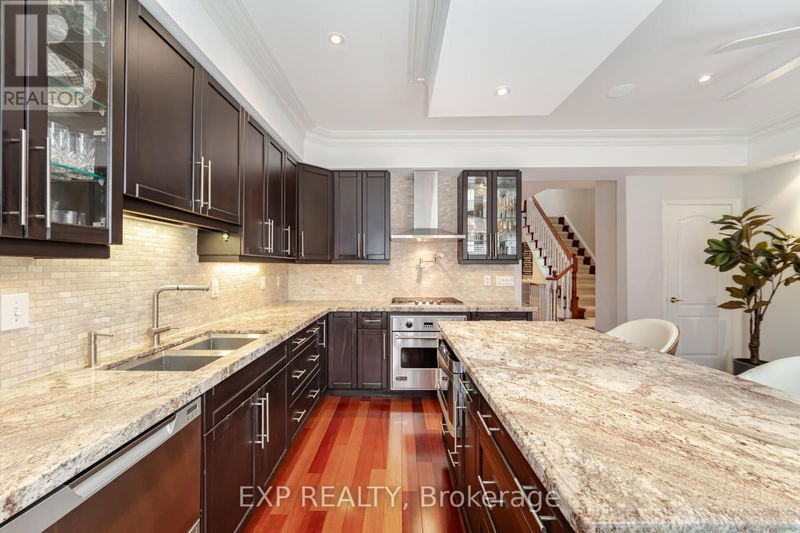  2 - 346 Park Lawn Road  Toronto (Stonegate-Queensway), M8Y3K4 | Image 15