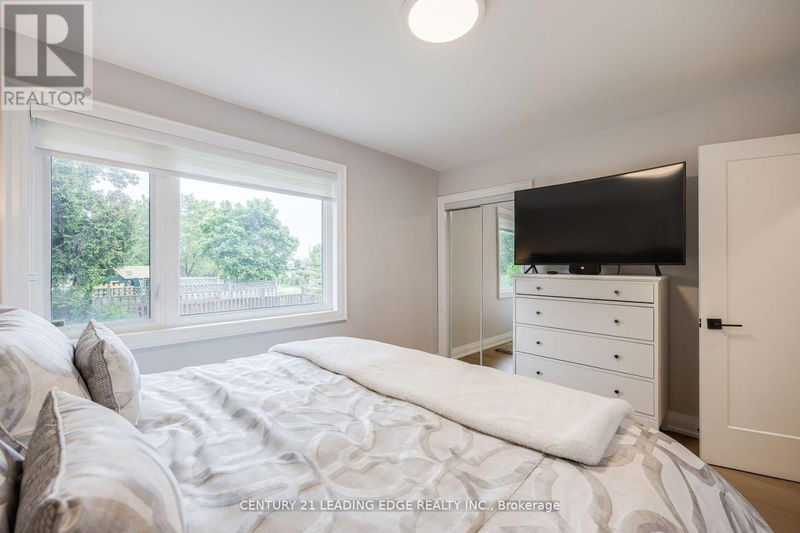 5 WESTHAMPTON Drive  Toronto (Kingsview Village-The Westway), M9R1X7 | Image 20