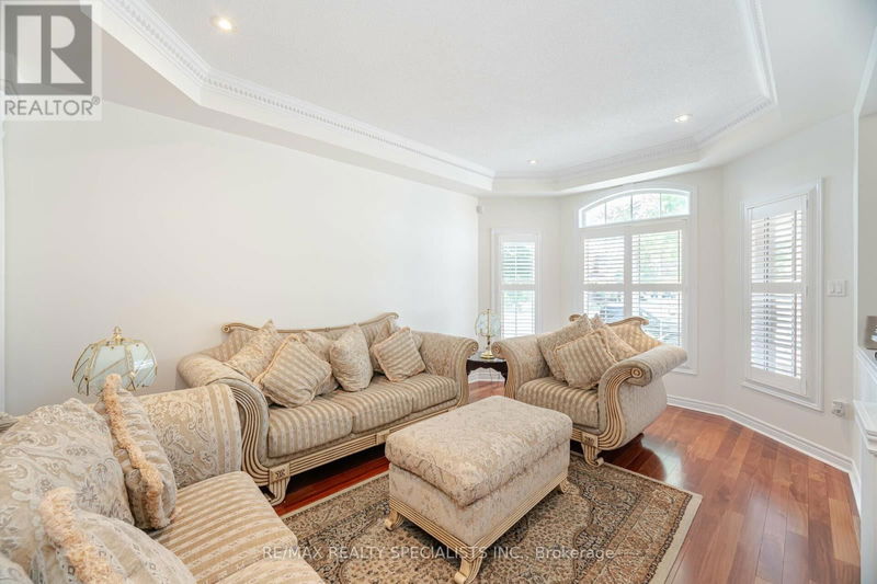 17 Valleycreek Drive  Brampton (Bram East), L6P2B7 | Image 8