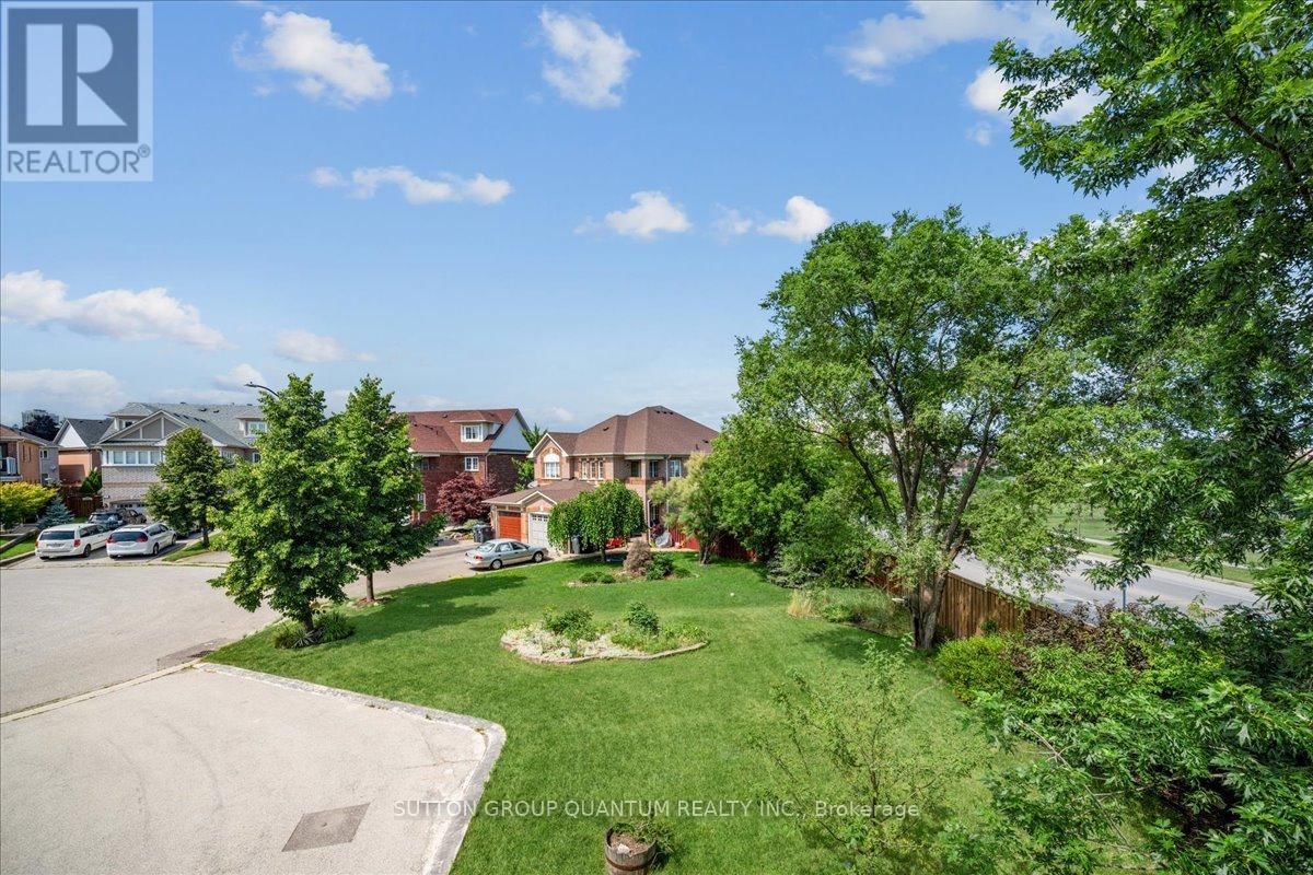 394 STONETREE COURT Image 33