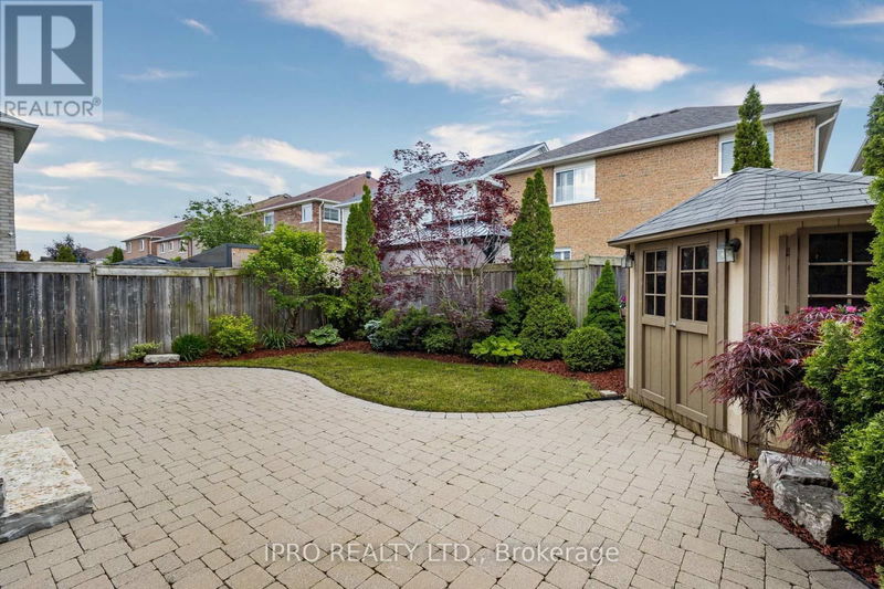 82 Brentcliff Drive  Brampton (Fletcher's Meadow), L7A3E8 | Image 3