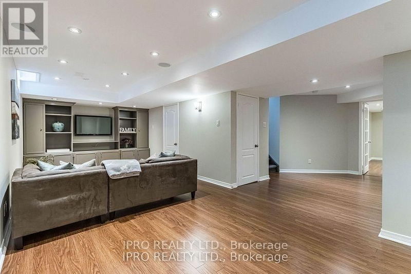 82 Brentcliff Drive  Brampton (Fletcher's Meadow), L7A3E8 | Image 30