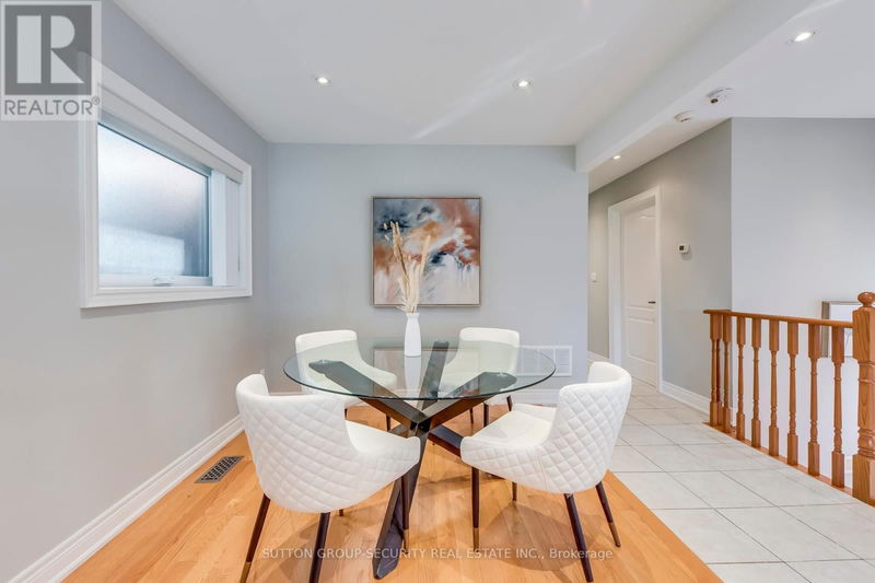 23 Hartley Avenue  Toronto (Briar Hill-Belgravia), M6E4E7 | Image 20