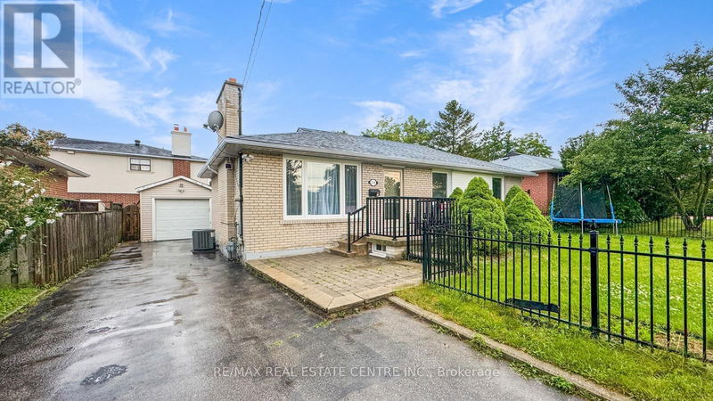 2518 Stillmeadow Road  Mississauga (Cooksville), L5B1X7 | Image 3