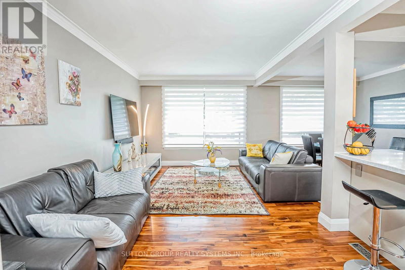 366 Renforth Drive  Toronto (Eringate-Centennial-West Deane), M9C2L9 | Image 3