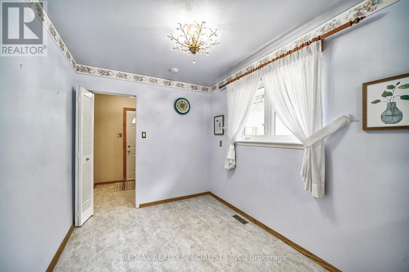 211 Cherry Post Drive  Mississauga (Cooksville), L5A1J1 | Image 12