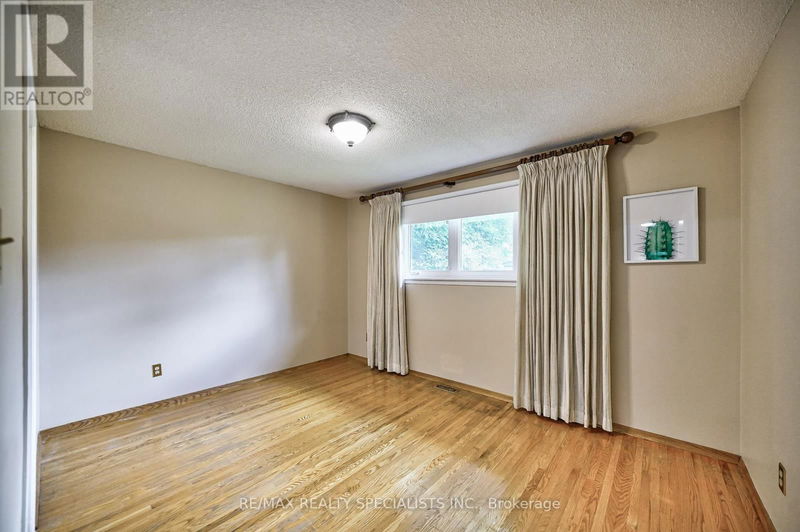 211 Cherry Post Drive  Mississauga (Cooksville), L5A1J1 | Image 23