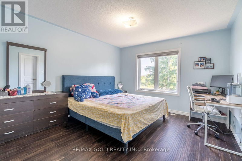 3 Abercove Close  Brampton (Credit Valley), L6Y6E6 | Image 11