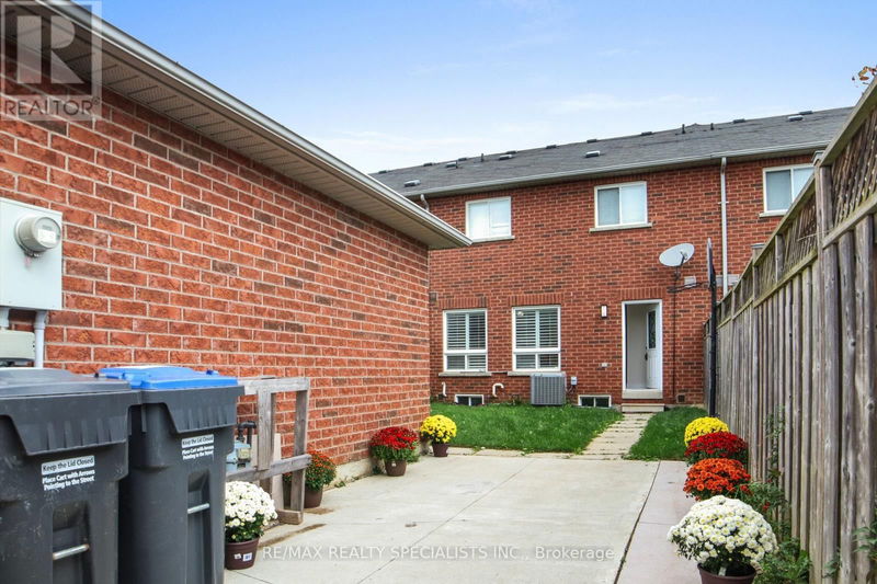 6028 Silken Laumann Way East Mississauga (East Credit), L5V3A3 | Image 27