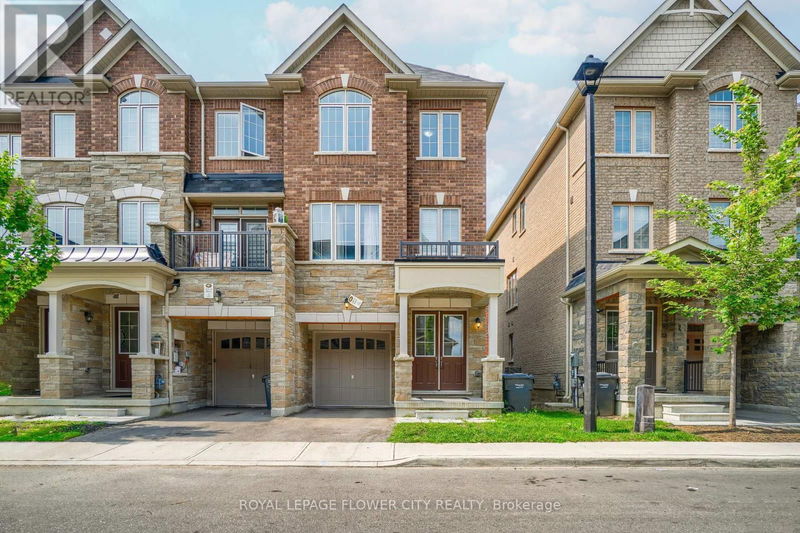 14 Faye Street  Brampton (Bram East), L6P4M9 | Image 1