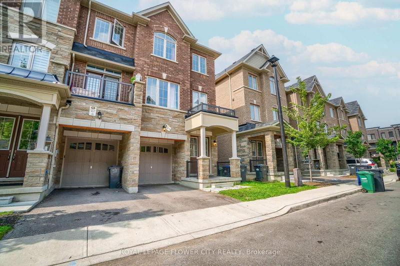 14 Faye Street  Brampton (Bram East), L6P4M9 | Image 2