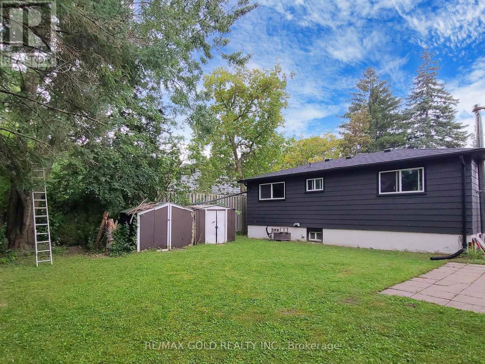 44 DELORAINE DRIVE Image 27