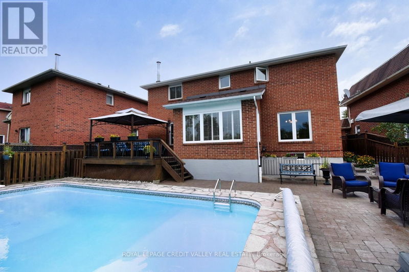 88 Parkside Drive  Brampton (Brampton South), L6Y2G9 | Image 34