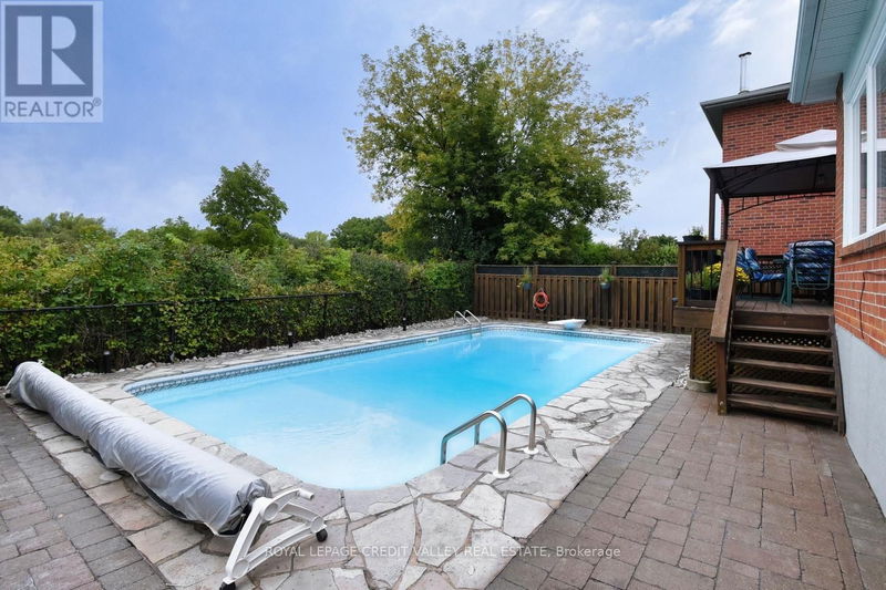 88 Parkside Drive  Brampton (Brampton South), L6Y2G9 | Image 35