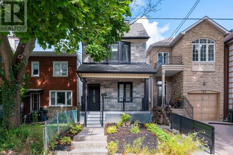 198 Yarmouth Road  Toronto (Dovercourt-Wallace Emerson-Junction), M6G1X4 | Image 1