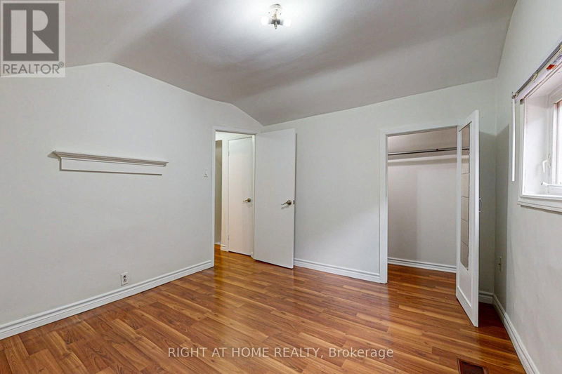 92 Livingstone Avenue  Toronto (Briar Hill-Belgravia), M6E2L8 | Image 20