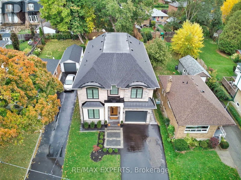 48 Enfield Avenue West Toronto (Alderwood), M8W1T8 | Image 2