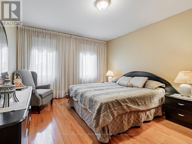 51 Kingsview Boulevard  Toronto (Kingsview Village-The Westway), M9R1T7 | Image 24