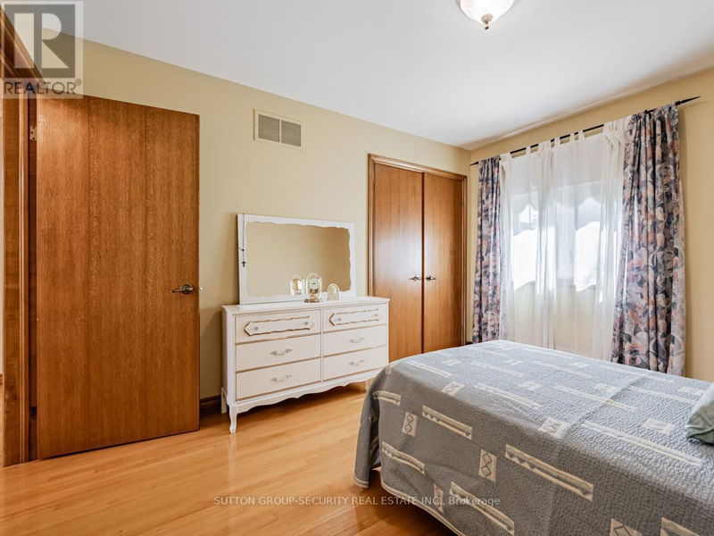 51 Kingsview Boulevard  Toronto (Kingsview Village-The Westway), M9R1T7 | Image 30