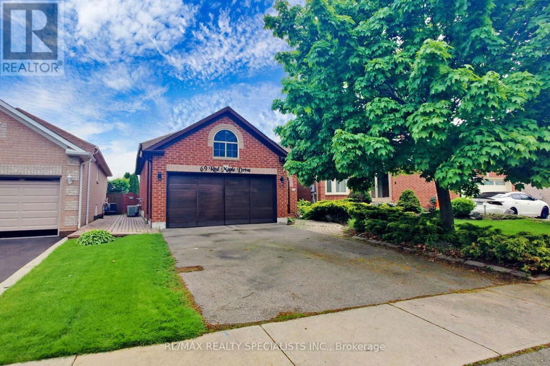 69 Red Maple Drive  Brampton (Brampton West), L6X4M1 | Image 1