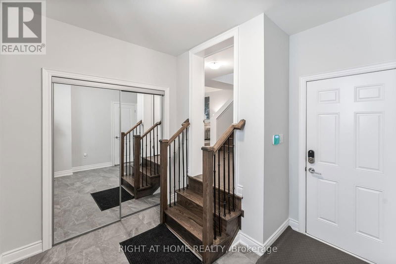 18 Kipling Grove Court  Toronto (Princess-Rosethorn), M9B0C6 | Image 23