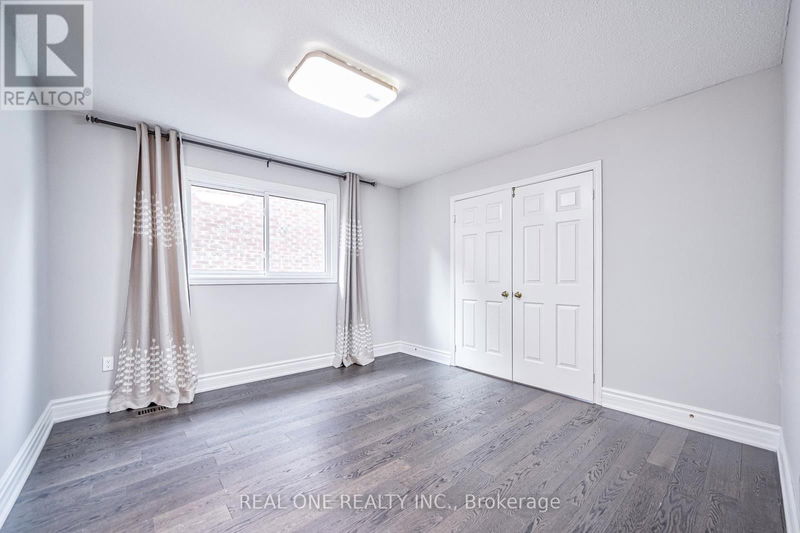 1321 Monks Passage null  Oakville (Glen Abbey), L6M1K6 | Image 25