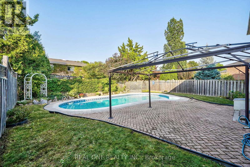 1321 Monks Passage null  Oakville (Glen Abbey), L6M1K6 | Image 37