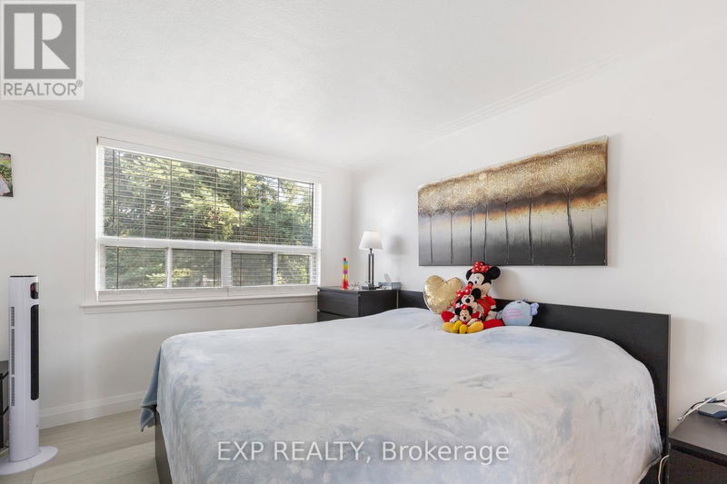 76 Renfield Street  Toronto (Brookhaven-Amesbury), M6M4V7 | Image 10