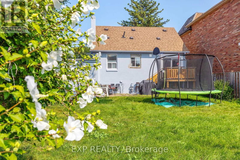 76 Renfield Street  Toronto (Brookhaven-Amesbury), M6M4V7 | Image 30