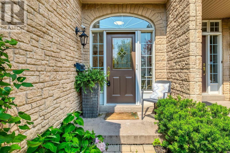  10 - 2303 Hill Ridge Court  Oakville (West Oak Trails), L6M3N3 | Image 4