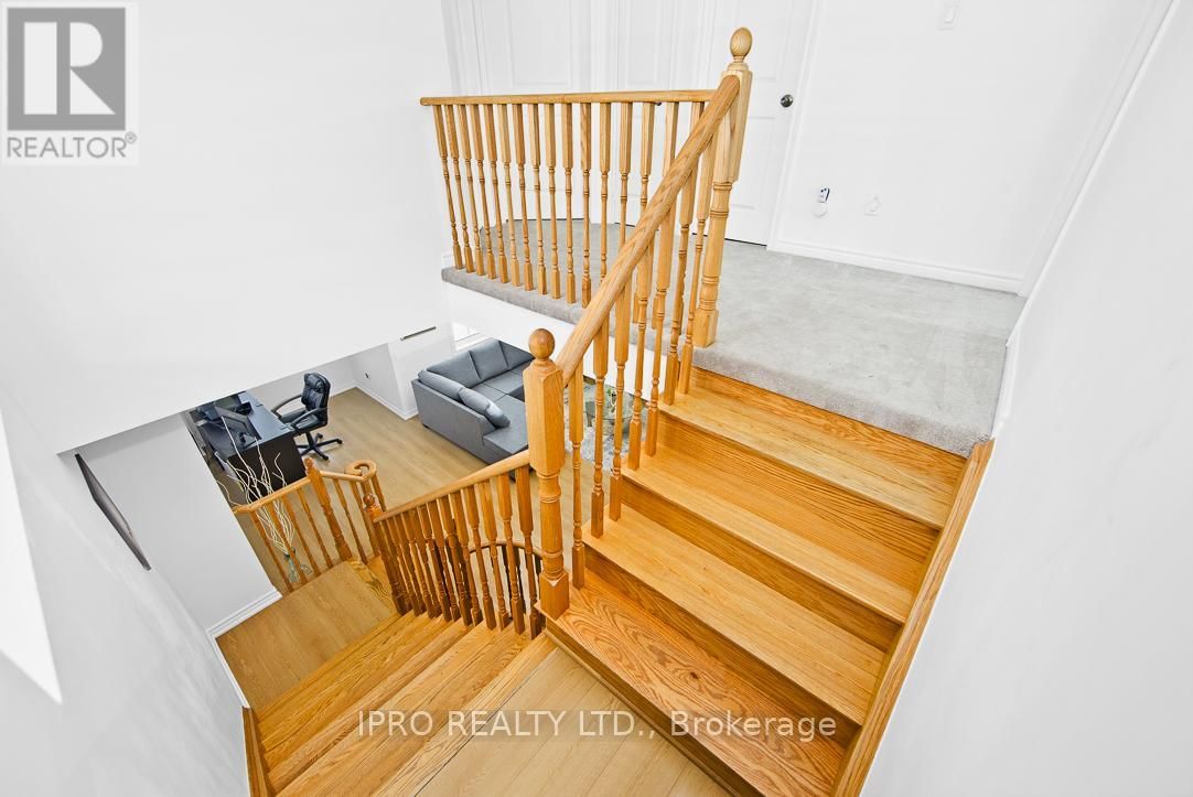 2 POMARINE WAY Image 20