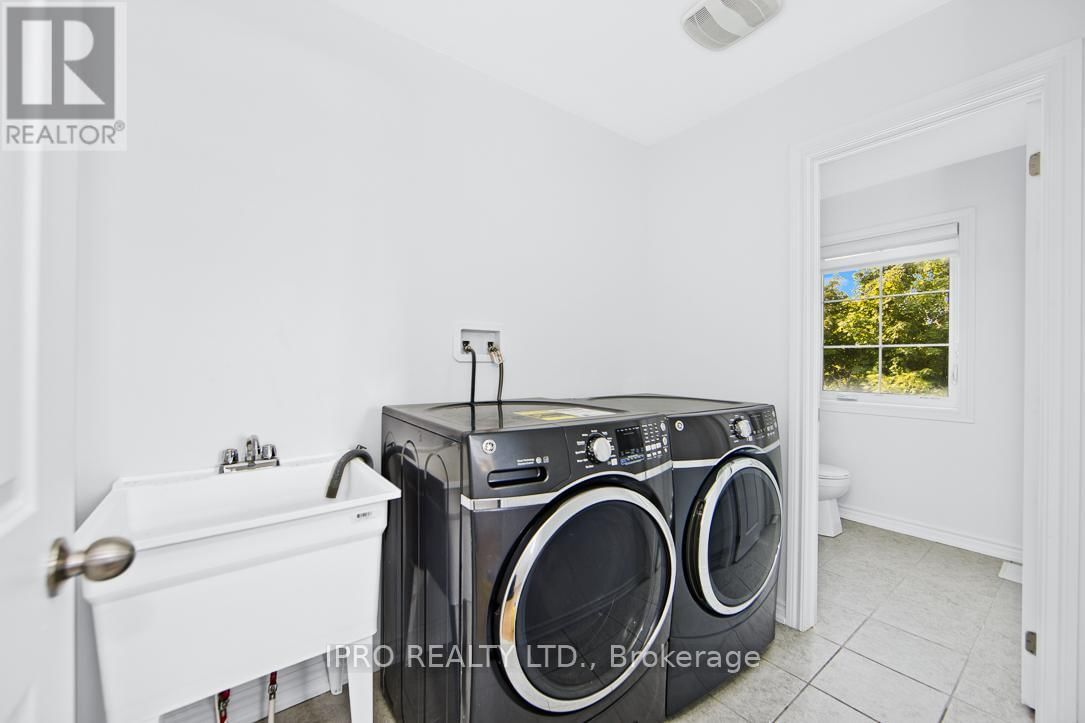 2 POMARINE WAY Image 9