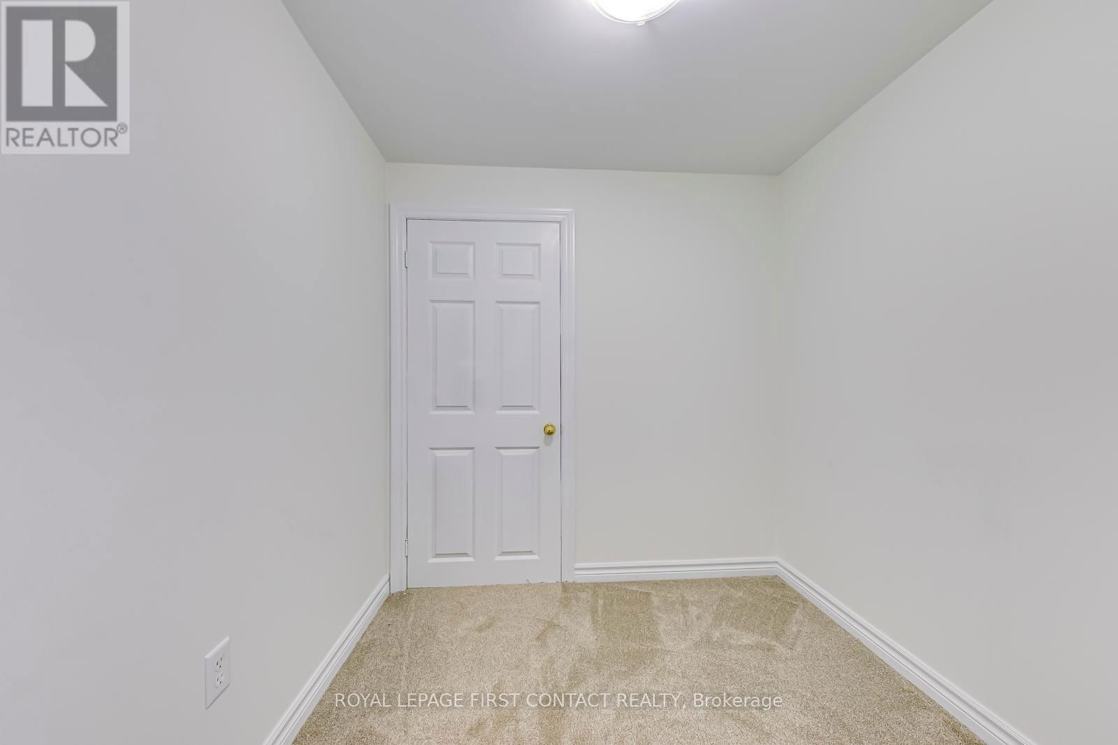 12 - 4275 MILLCROFT PARK DRIVE Image 35