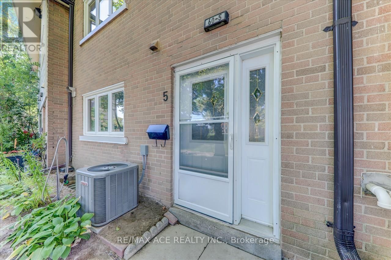 5 - 60 GRANDRAVINE DRIVE Image 4