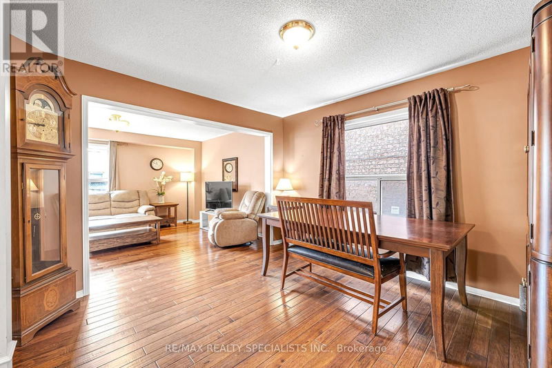 3 Mistycreek Crescent  Brampton (Fletcher's Meadow), L7A2N4 | Image 5