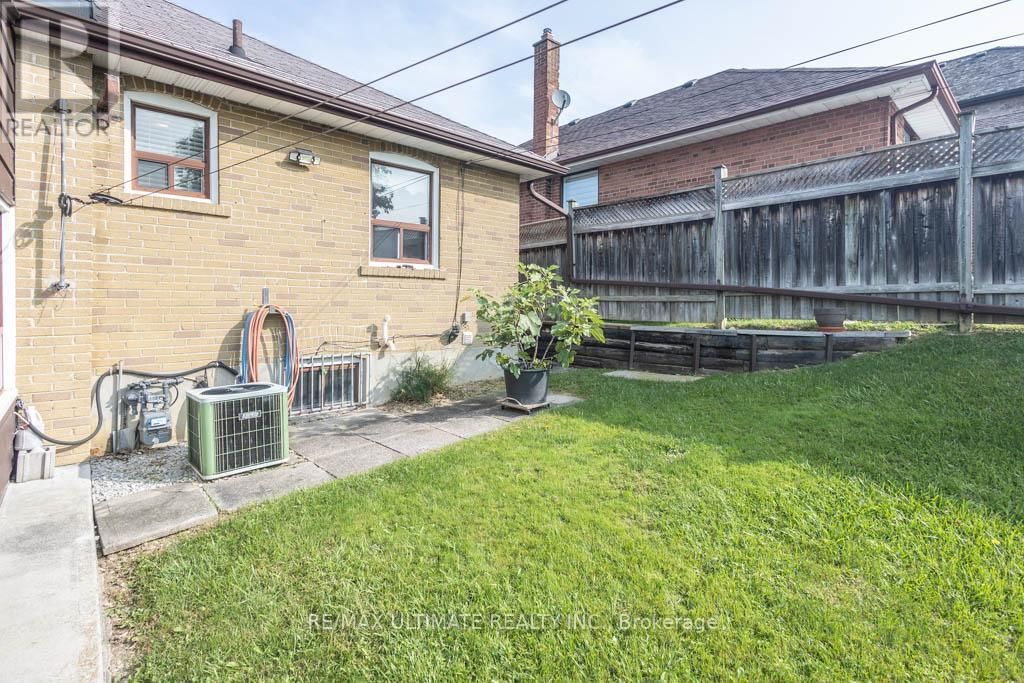 27 HARROW DRIVE Image 34