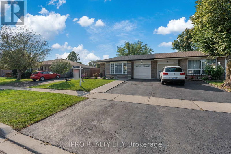 58 Doncaster Drive  Brampton (Southgate), L6T1T1 | Image 2