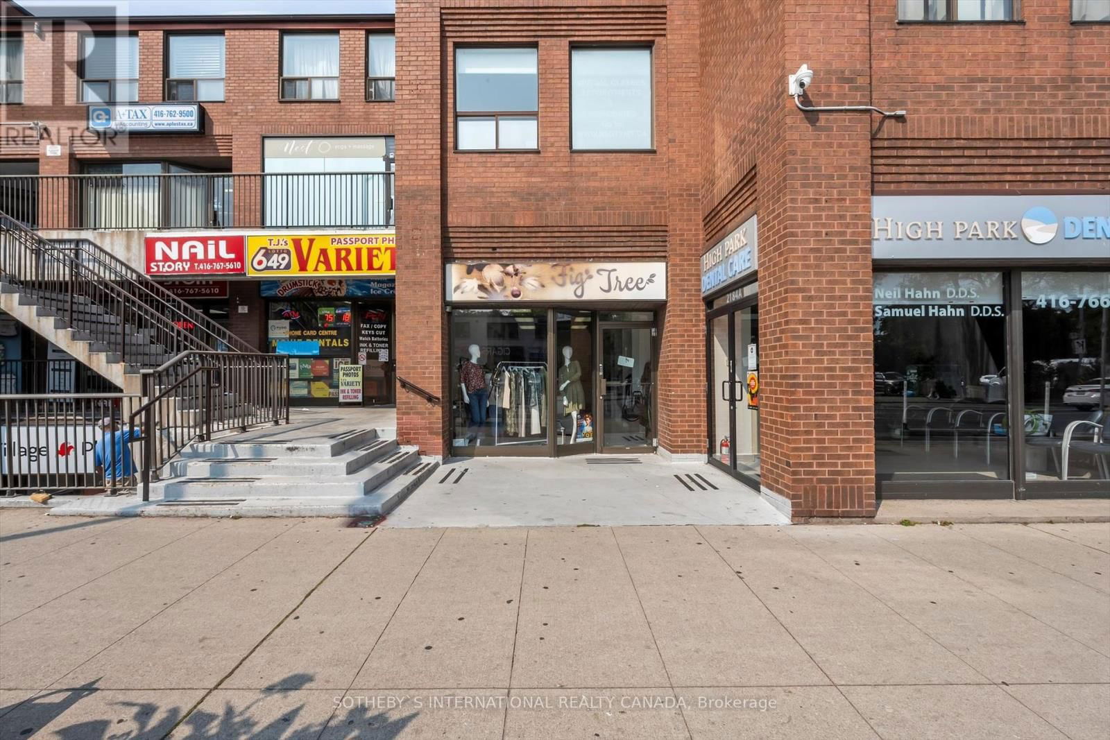 B - 2184 BLOOR STREET Image 2