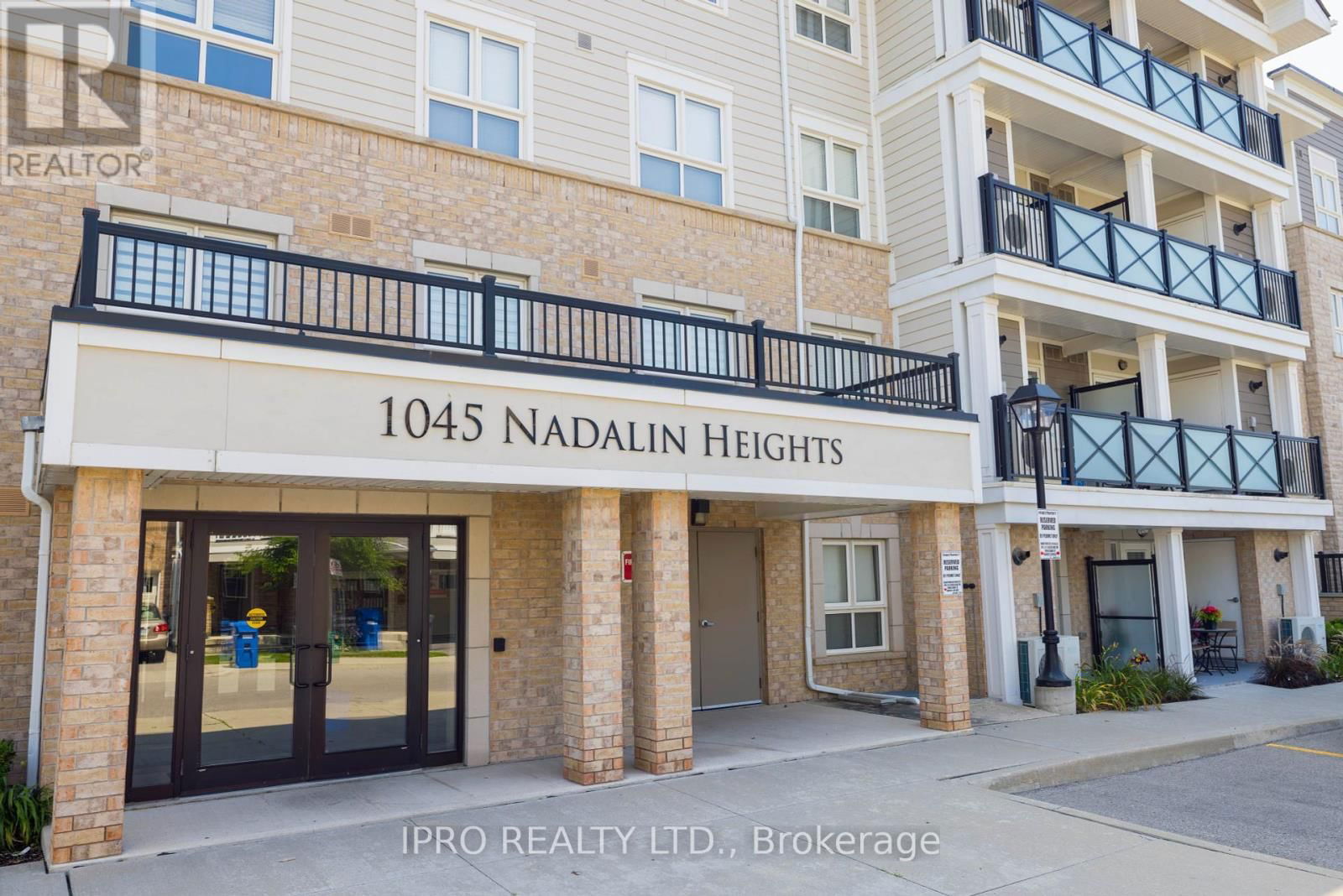 102 - 1045 NADALIN HEIGHTS Image 29