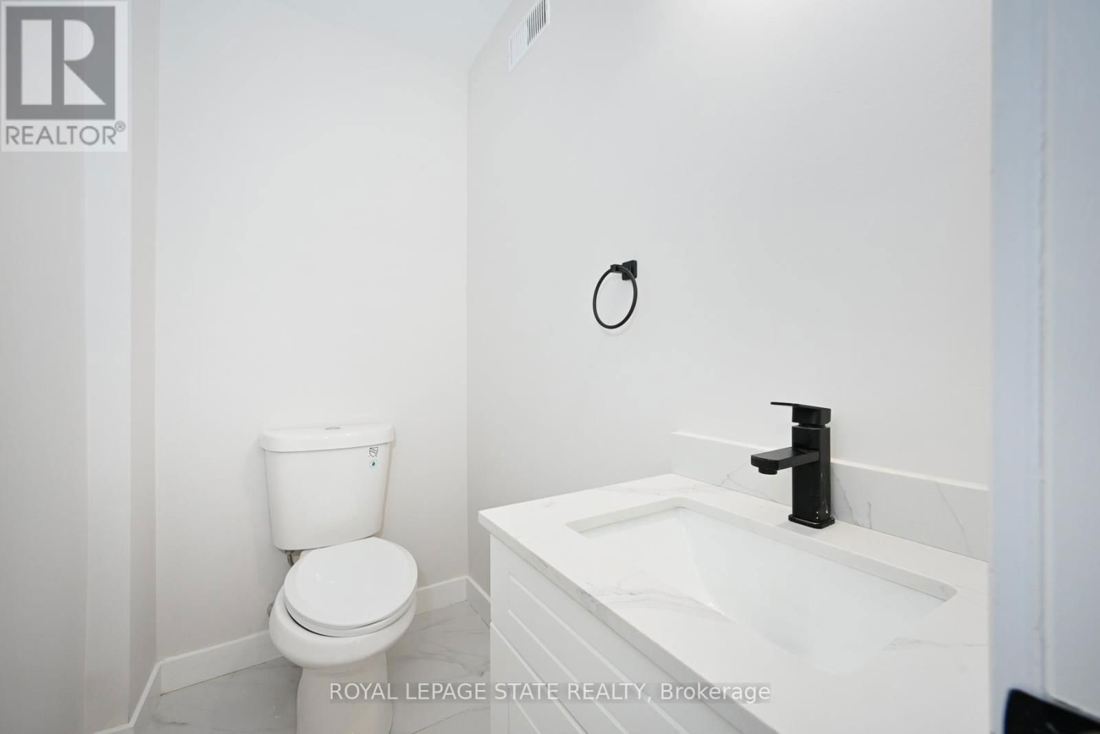 3 HOLMSTEAD COURT Image 15