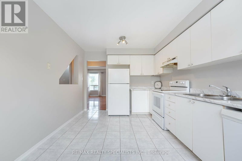  64 - 65 Brickyard Way  Brampton (Brampton North), L6V4M2 | Image 15