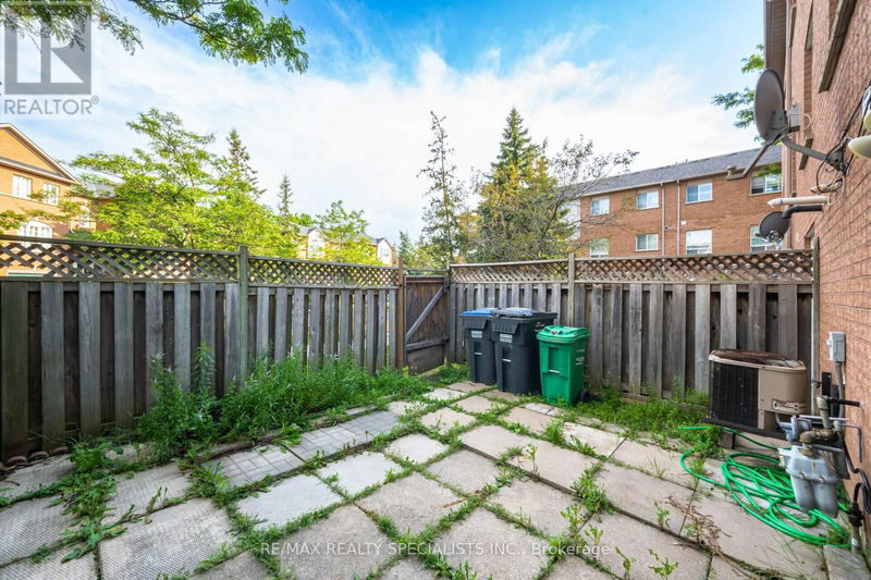  64 - 65 Brickyard Way  Brampton (Brampton North), L6V4M2 | Image 35