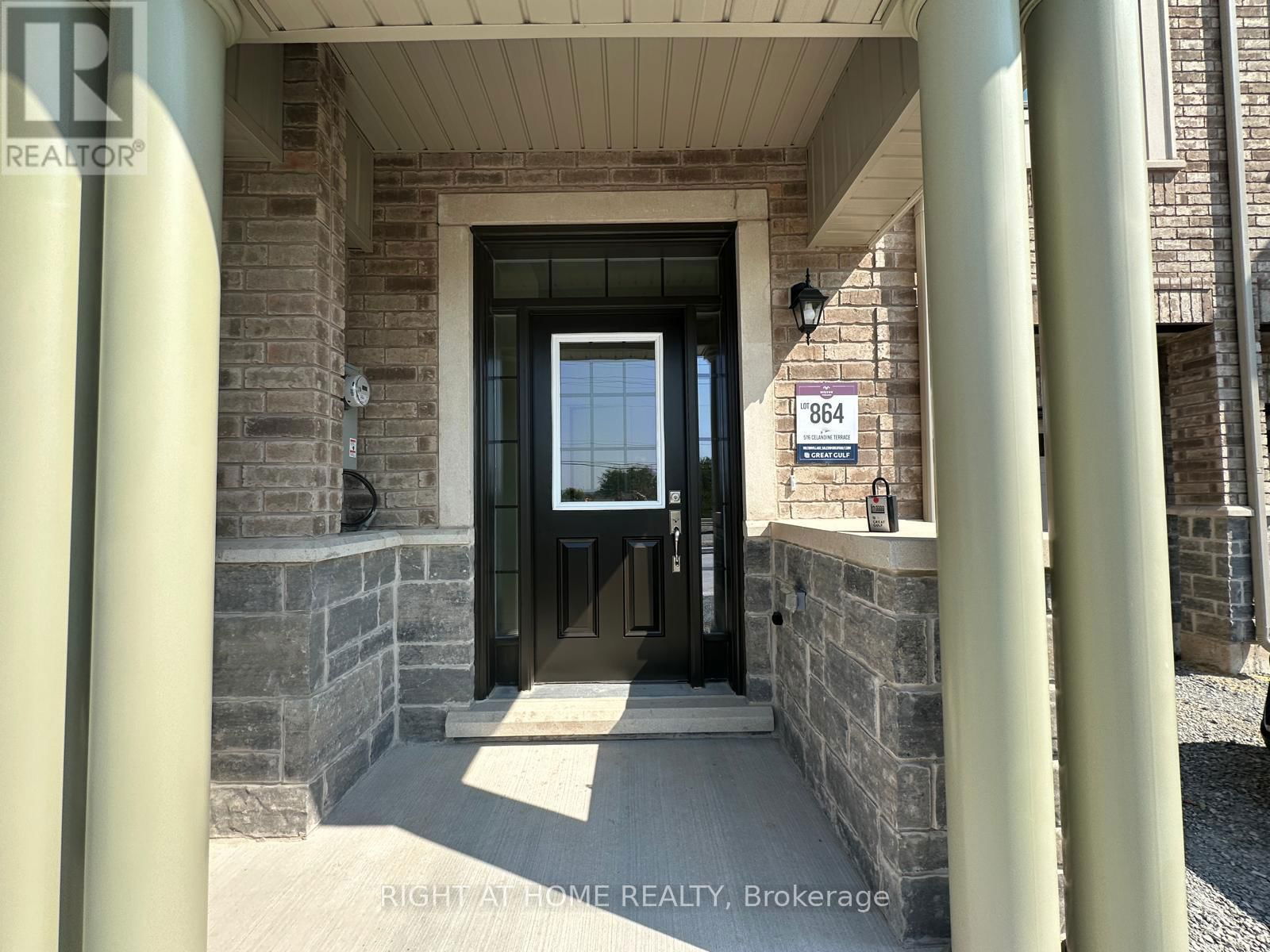 516 CELANDINE TERRACE Image 4