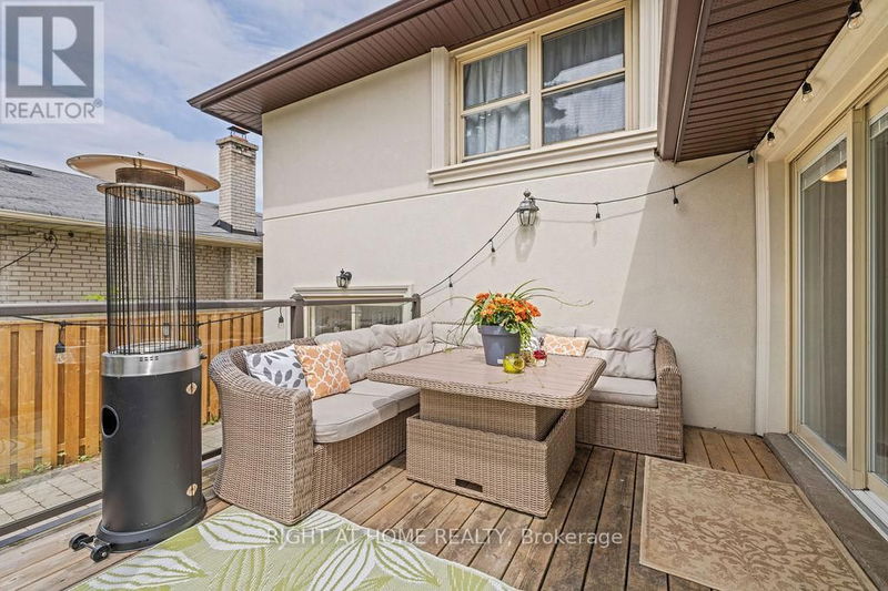 14 Downpatrick Crescent  Toronto (Willowridge-Martingrove-Richview), M9R4A4 | Image 15