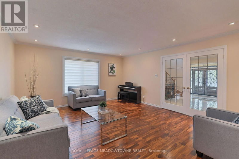 2857 Termini Terrace  Mississauga (Central Erin Mills), L5M5S3 | Image 18