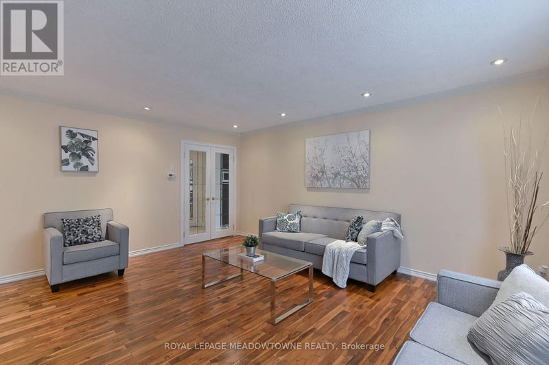 2857 Termini Terrace  Mississauga (Central Erin Mills), L5M5S3 | Image 19